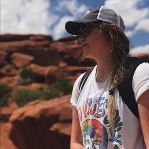 Meet your Posher, Josi